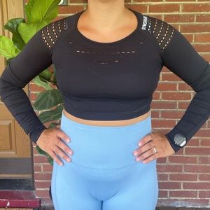 Gymshark Dry Series Seamless Long Sleeve Crop Top w/ Thumb Holes (Women’s Small)